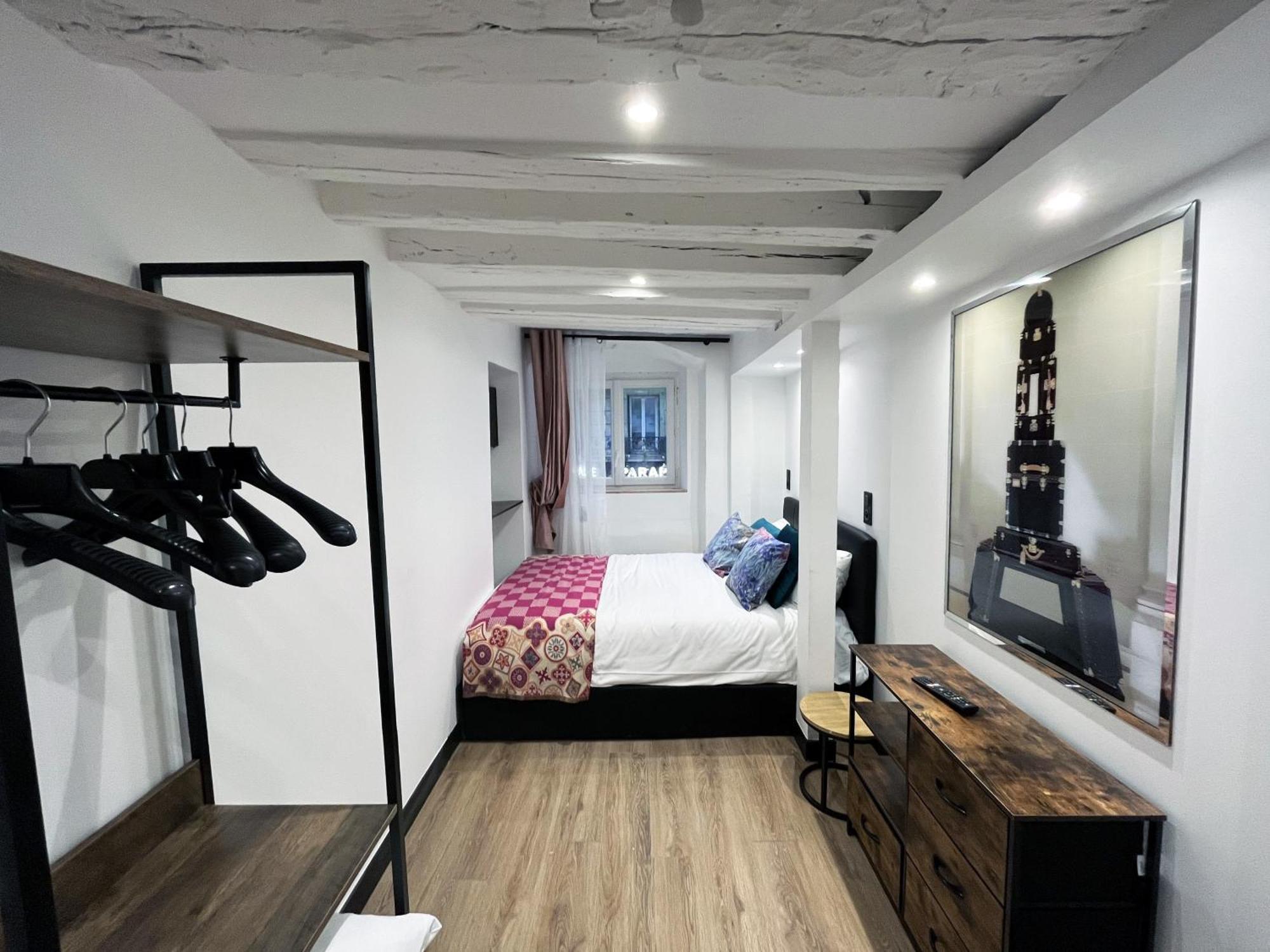 Urban Flat 174 - Vuitton St Denis Appartement Parijs Buitenkant foto