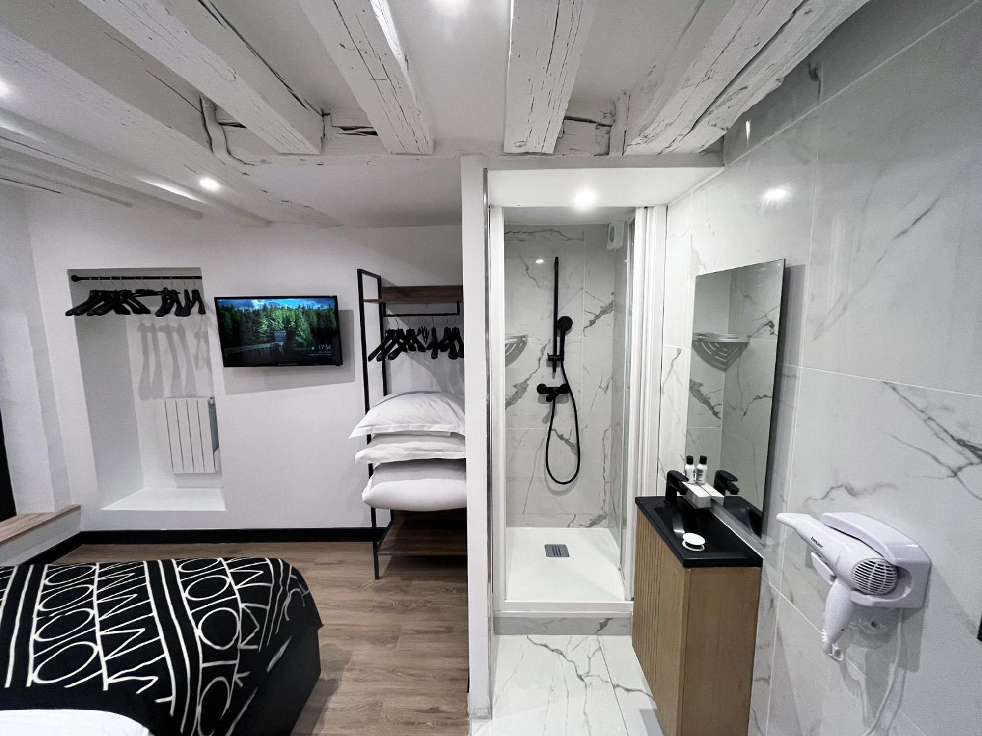 Urban Flat 174 - Vuitton St Denis Appartement Parijs Buitenkant foto