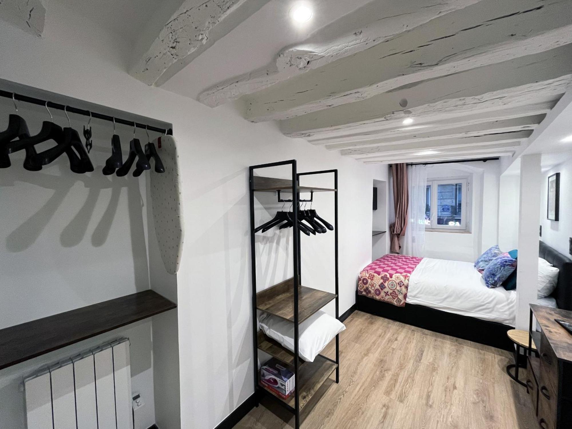Urban Flat 174 - Vuitton St Denis Appartement Parijs Buitenkant foto